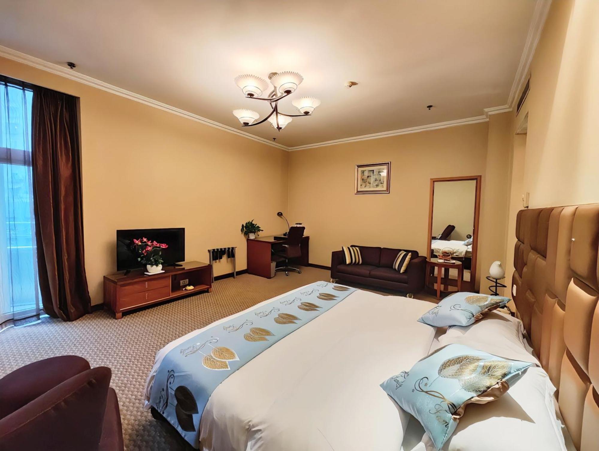 Chongqing Milky Way Hotel Экстерьер фото